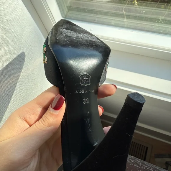 Vintage Blumarine Floral Embroidered Heels - Picture 4 of 5